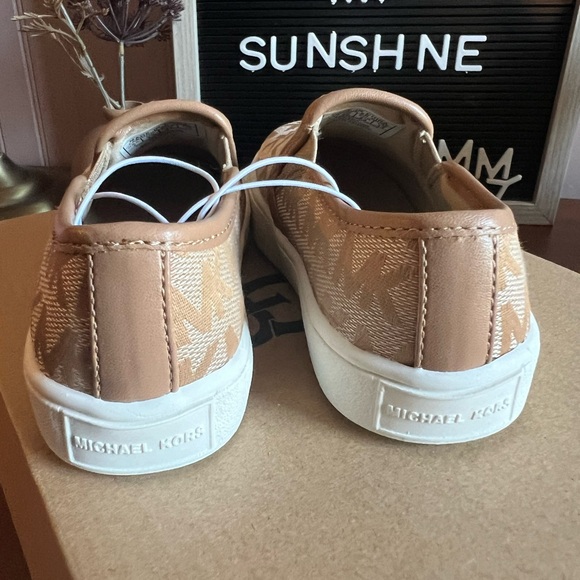 Toddler Michael Kors Slip-on Shoes - Picture 3 of 4